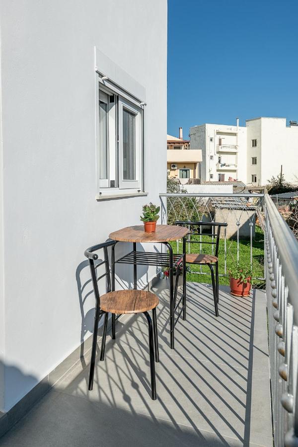 M City Apartments 100M From The Beach Chania  Eksteriør billede
