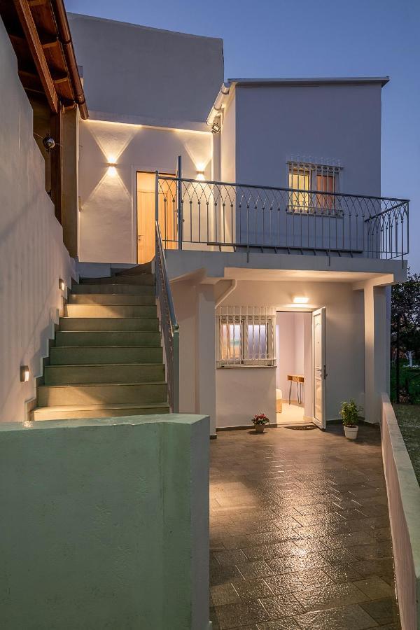 M City Apartments 100M From The Beach Chania  Eksteriør billede