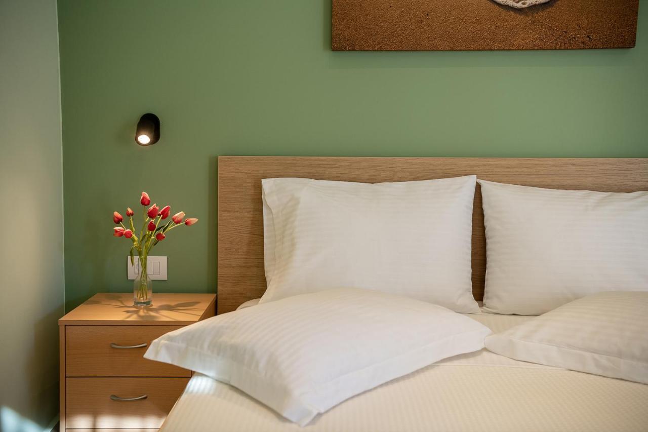 M City Apartments 100M From The Beach Chania  Eksteriør billede