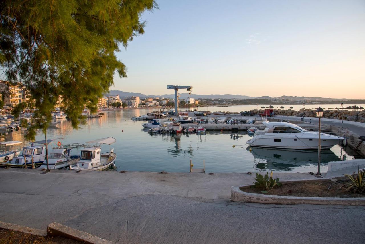 M City Apartments 100M From The Beach Chania  Eksteriør billede